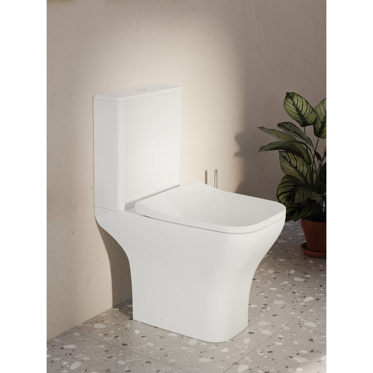 Vitra 5639B003-0108 Mia_WC_vertical_close_up___Mia_klozet_dikey_yak_n_ekim_2021_08_e29a4a3b74d4fc4163a94045845eb85a100c37b9-2.jpg