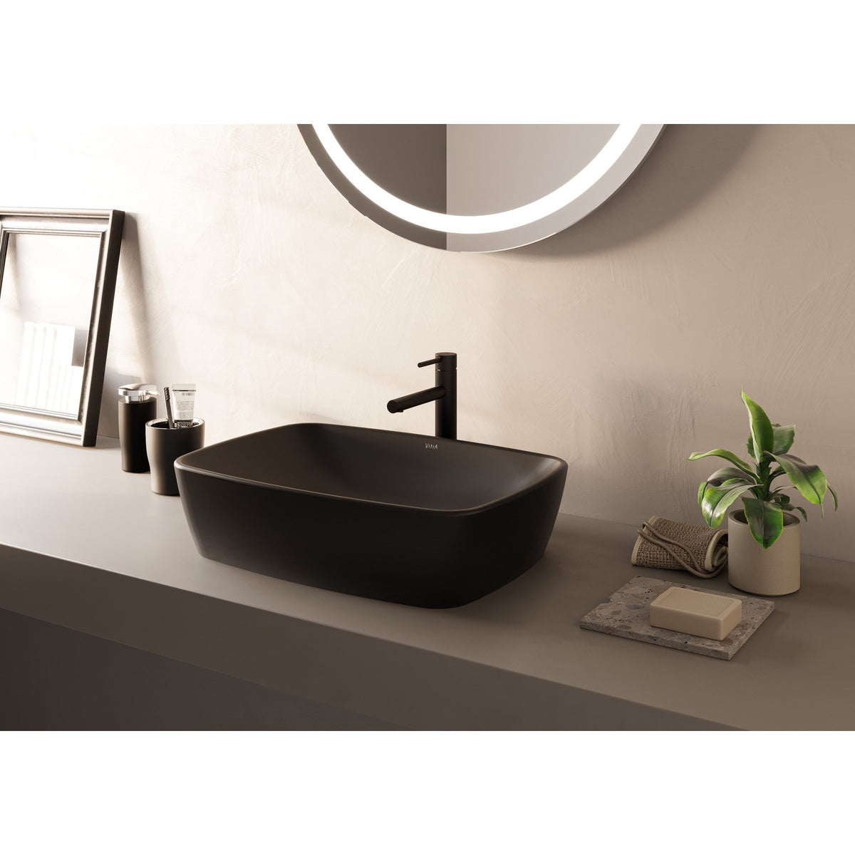 Vitra A4255736WTC Washbasin_SET_7075_A42557_side_dbedf69a2de8787a6f2008801ce8801d1d317b47-2.jpg