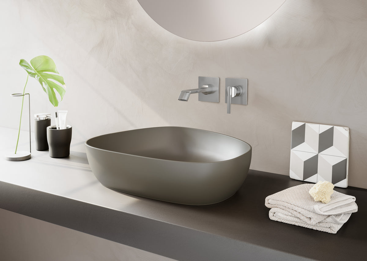 Vitra A42782 Outline_washbasin_horizontal_close_up___Outline_lavabo_yatay_yak_n_ekim_2022_f96658a3f71a609cbd306665e038c9d2c6e67464-2.jpg